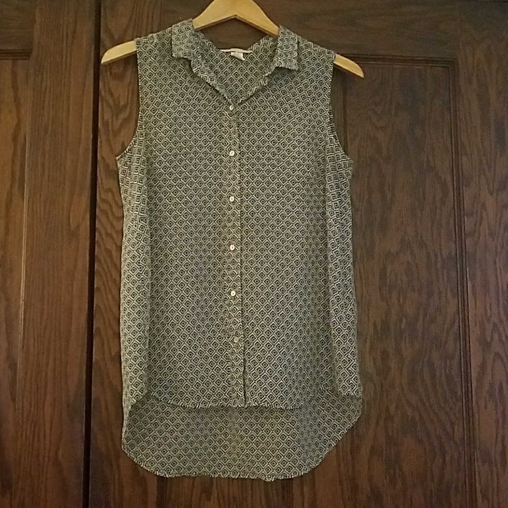 H&M sleeveless blouse